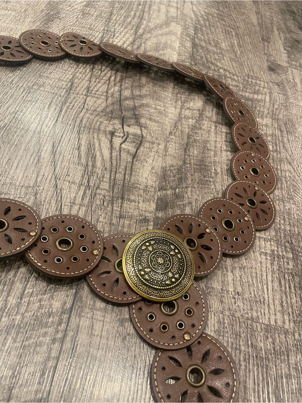 Brown Leather Disc Belt with Decorative Brass Medallion - Picture 2 of 2
